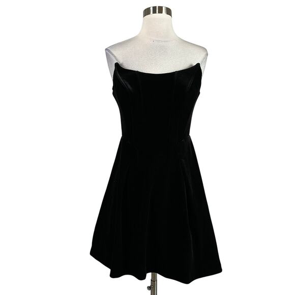 AQUA Women's Cocktail Dress Size 12 Black Velvet Strapless Fit and Flare Mini - Picture 1 of 12